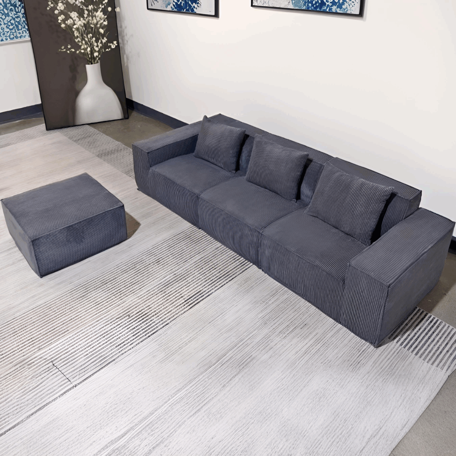 B2B office furniture Mexico showroom display