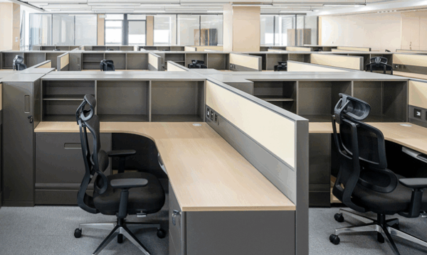 Comparison of durable materials for wholesale school desks and storage units