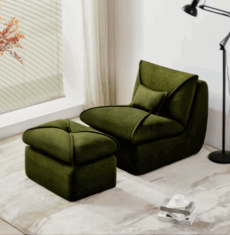 Comparison of different mesh and leather materials for office seating